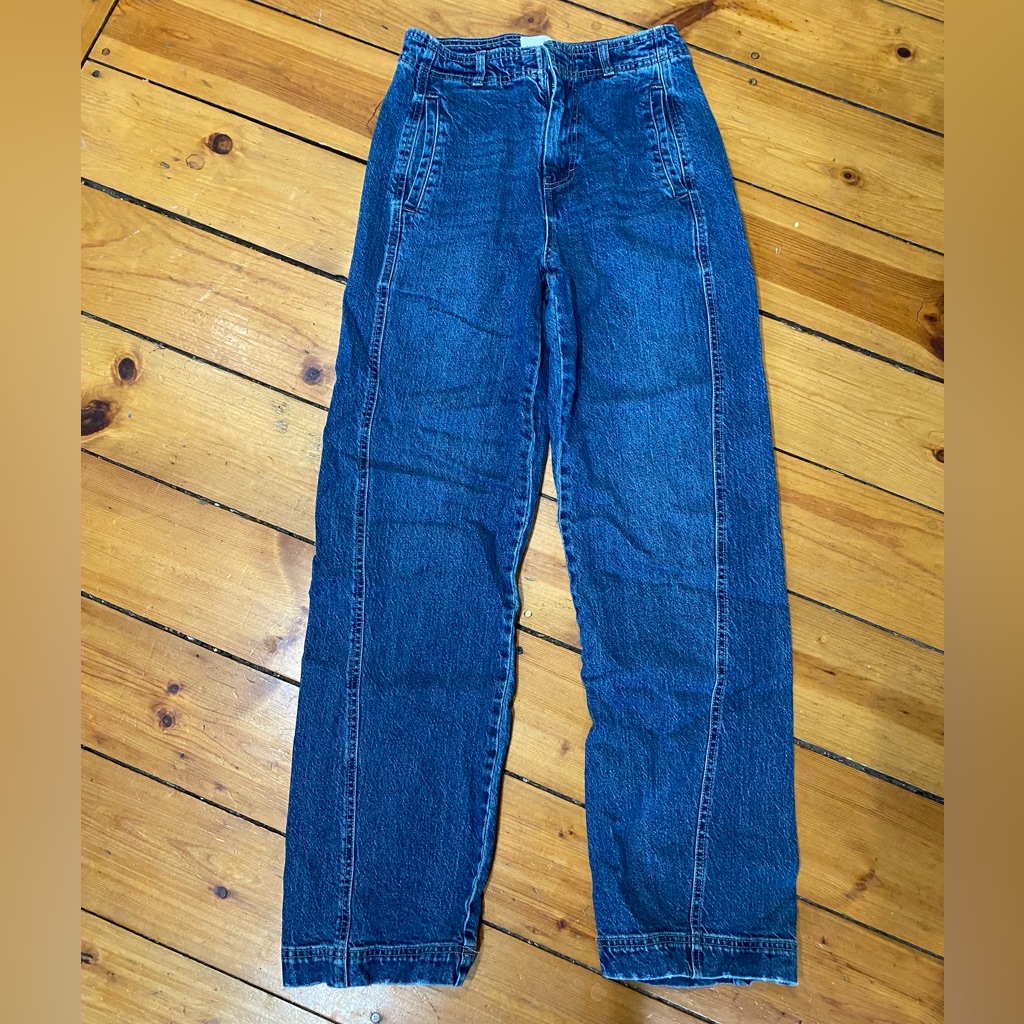 Habitual Relaxed Fit Blue Jeans Size 2/26